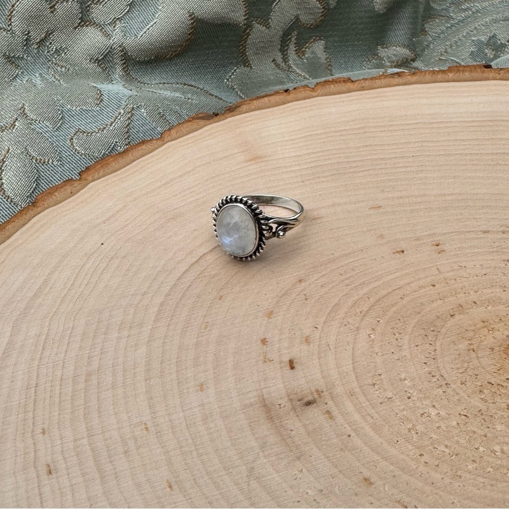 Sterling Silver Moon Stone Ring - image 1